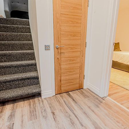 Stunning Three Bedroom Townhouse In The Jewellery Quarter, Birmingham City Centre Sleeps 5- Free Parking Exterior photo