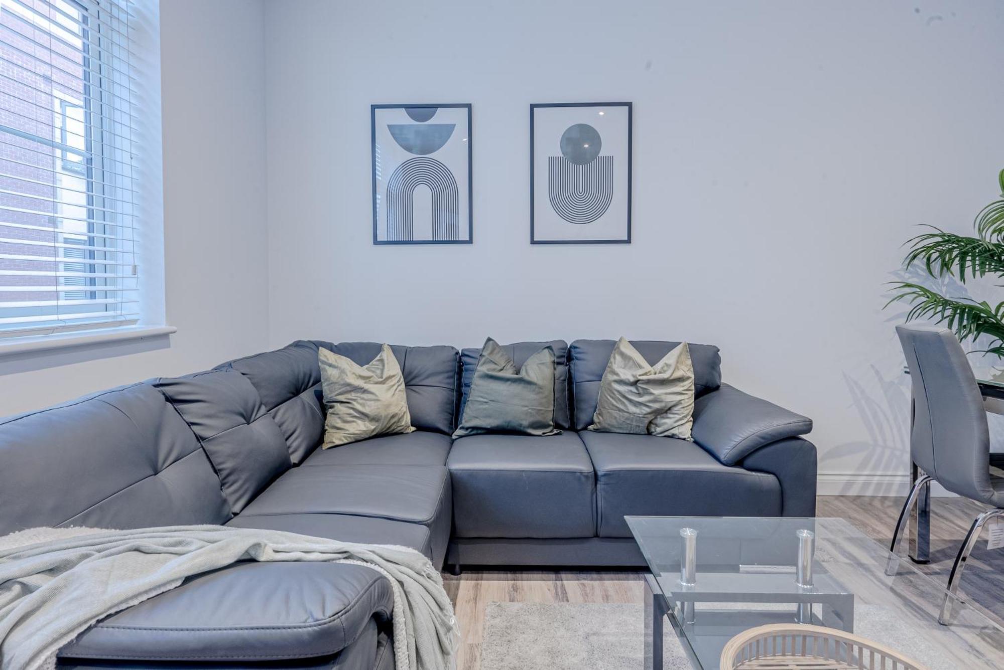 Stunning Three Bedroom Townhouse In The Jewellery Quarter, Birmingham City Centre Sleeps 5- Free Parking Exterior photo
